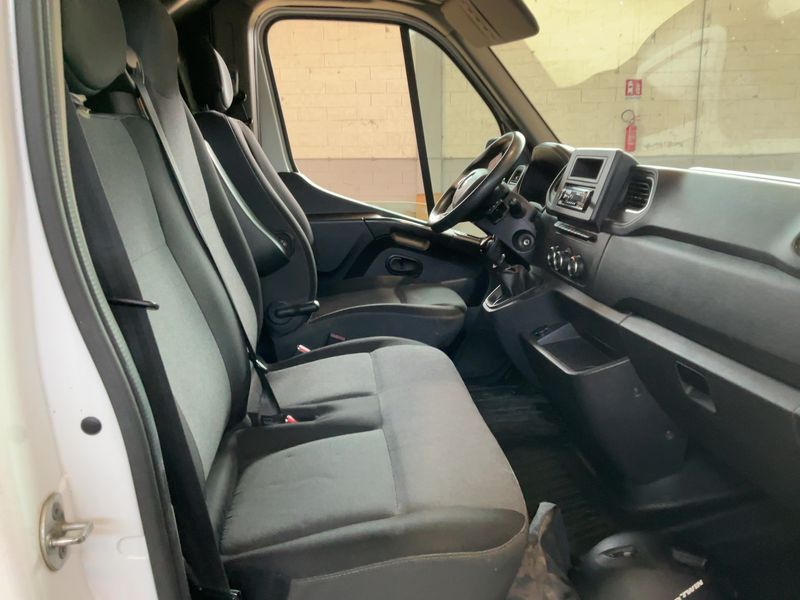 Renault Master 2.3 dCi L2H2 HKa 3,3t 2020 – снимка 16