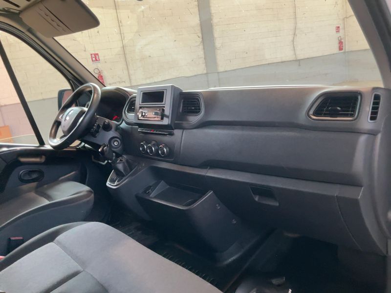 Renault Master 2.3 dCi L2H2 HKa 3,3t 2020 – снимка 17