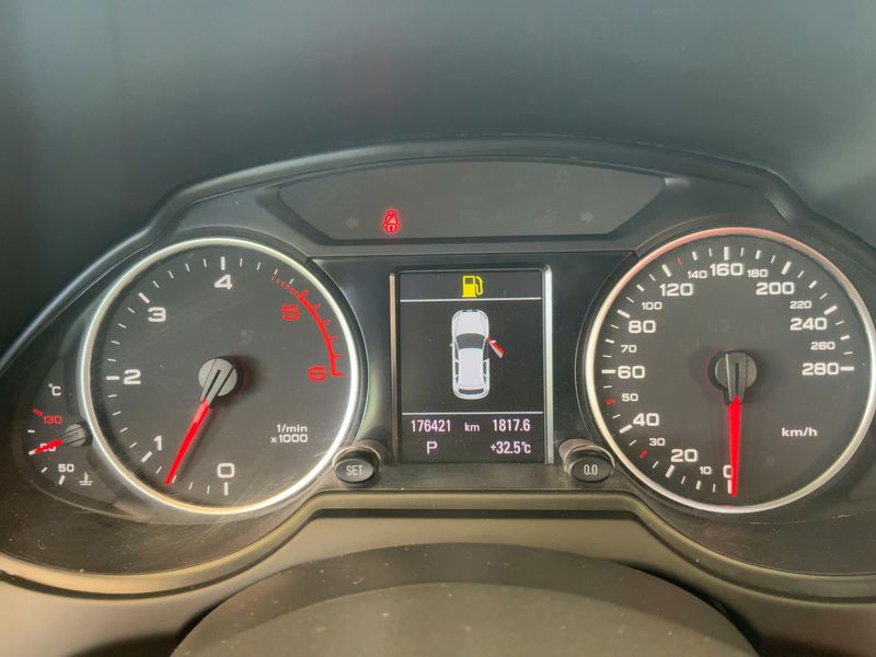 Audi Q5 3.0 V6 TDI quattro 2011 – снимка 18