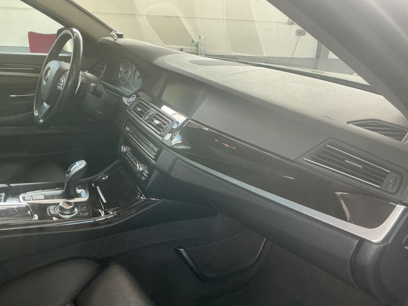 BMW 5er 530d 2010 – снимка 27