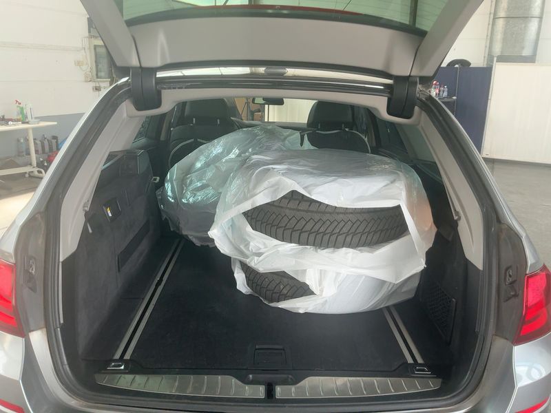 BMW 5er 530d 2010 – снимка 16