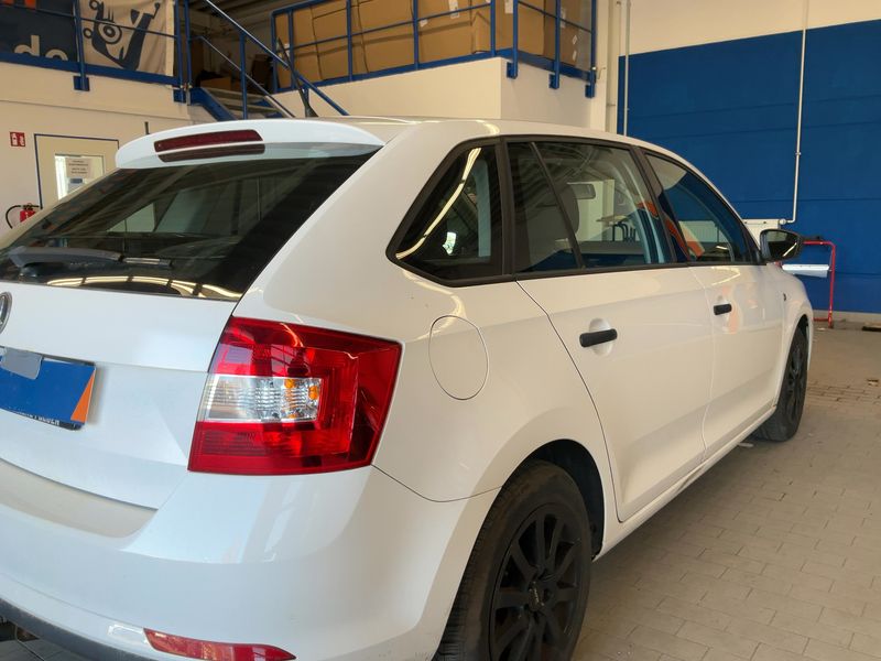 Skoda Rapid Spaceback 1.2 TSI Active 2014 – снимка 8