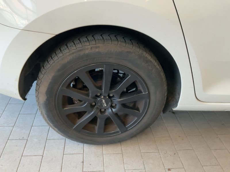 Skoda Rapid Spaceback 1.2 TSI Active 2014 – снимка 9