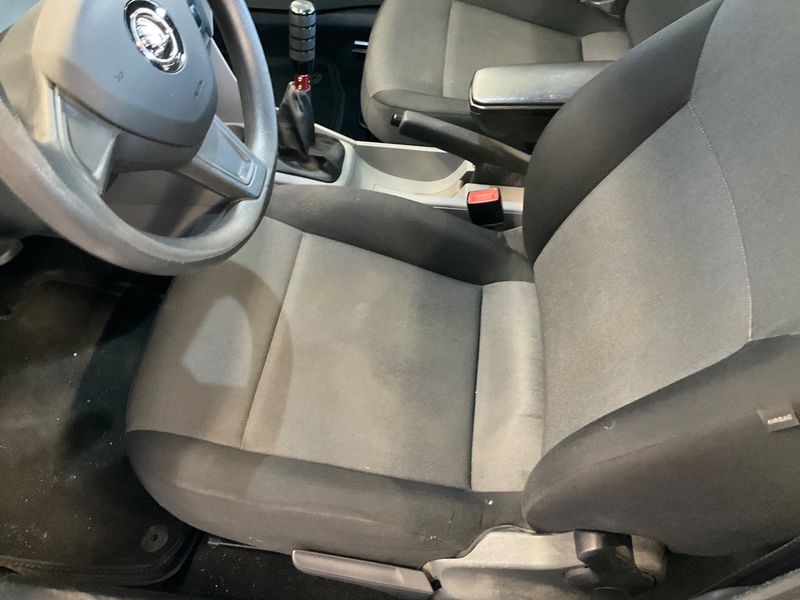 Skoda Rapid Spaceback 1.2 TSI Active 2014 – снимка 23