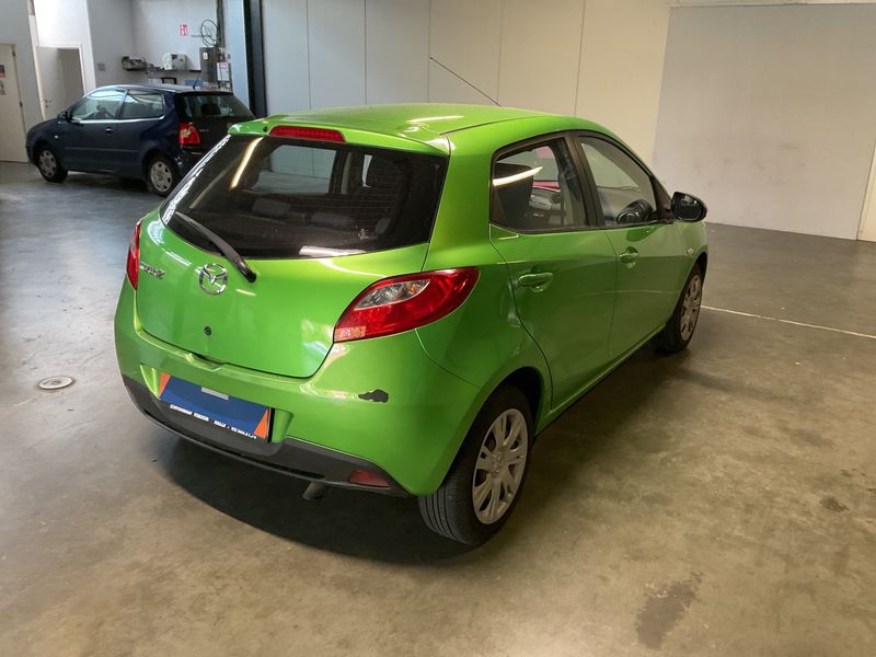 Mazda 2 1.6 CD Diesel CE Plus 2013 – снимка 2