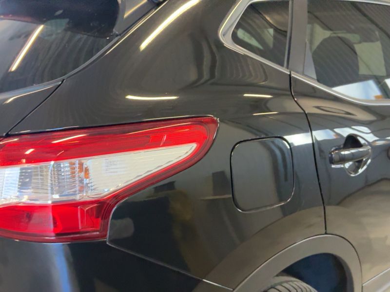 Nissan Qashqai 1.2 N-Connecta 2016 – снимка 8