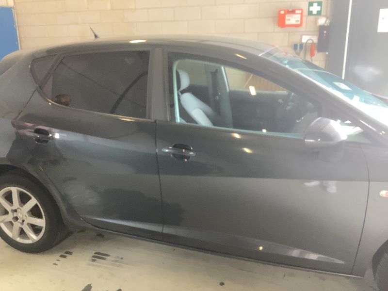 Seat Ibiza 1.2 TDI Stylance / Style 2010 – снимка 10
