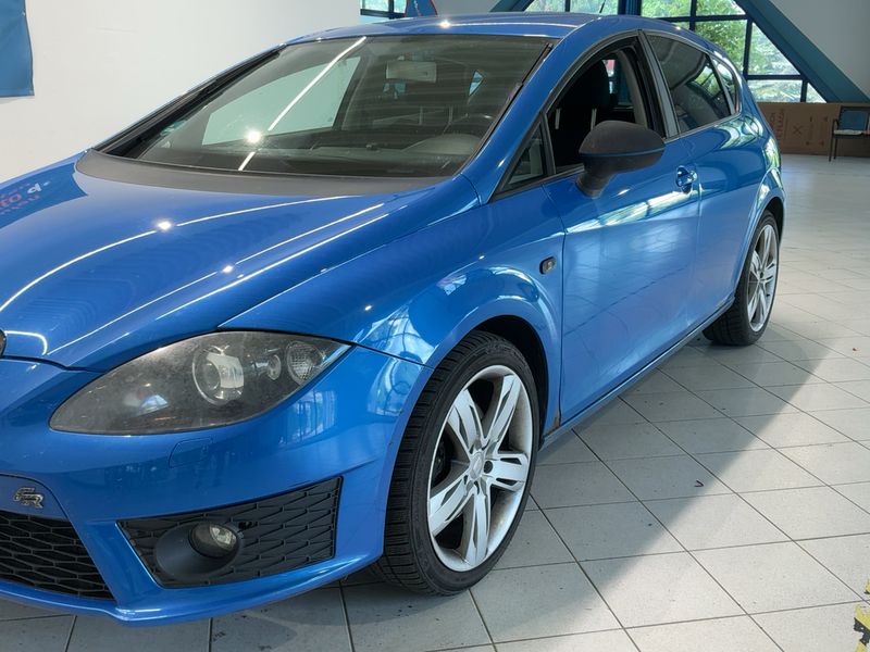 Seat Leon 2.0 TDI FR 2011 – снимка 2