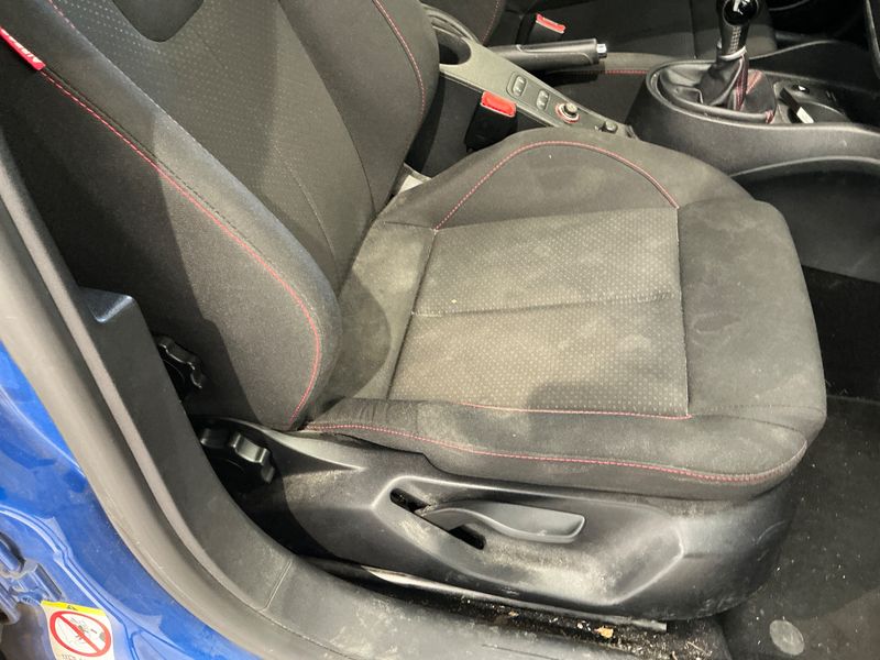Seat Leon 2.0 TDI FR 2011 – снимка 28