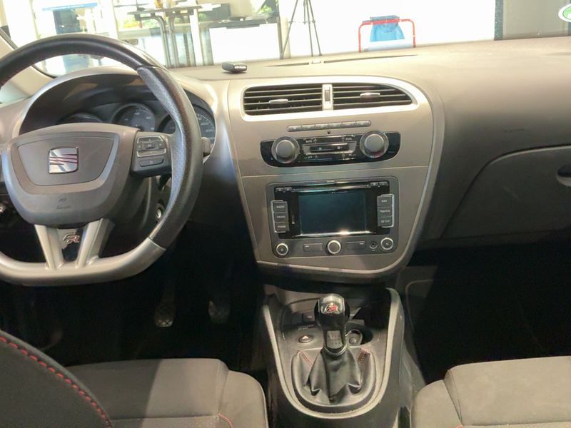 Seat Leon 2.0 TDI FR 2011 – снимка 17