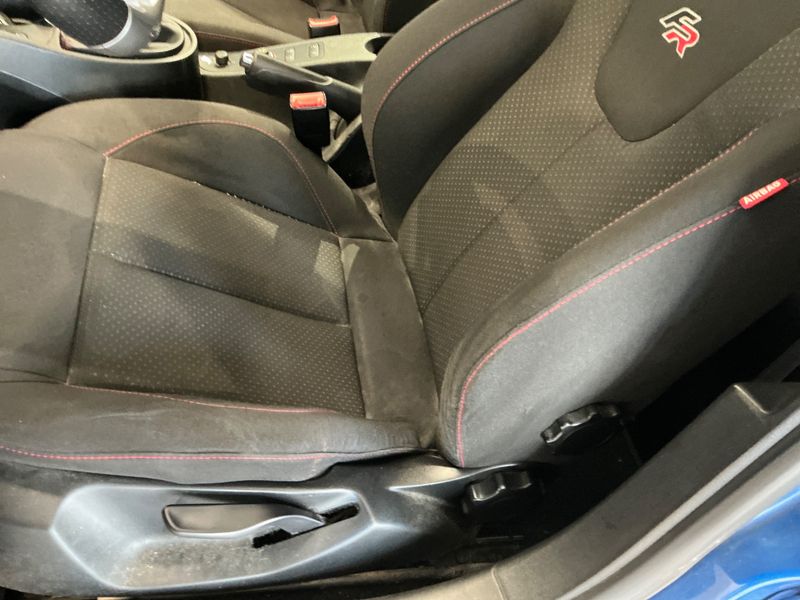 Seat Leon 2.0 TDI FR 2011 – снимка 27