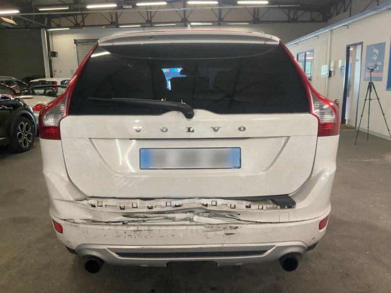 Volvo XC60 2.4D DRIVe R-Design 2010 – снимка 7