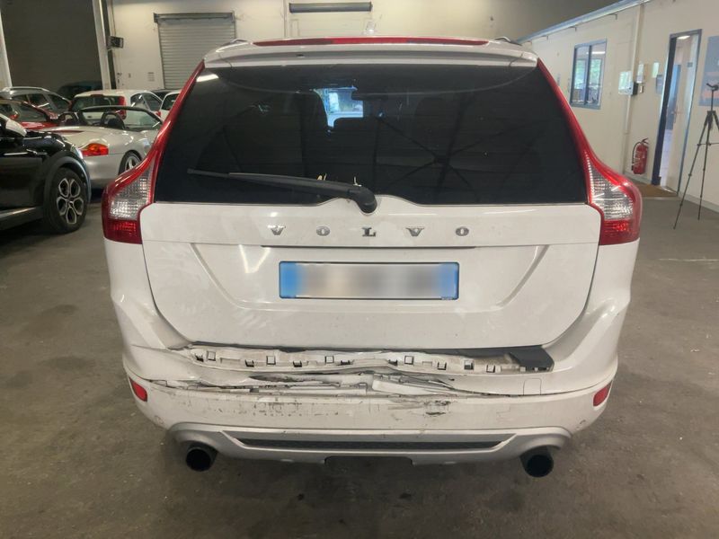 Volvo XC60 2.4D DRIVe R-Design 2010 – снимка 15