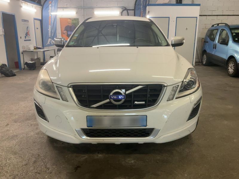 Volvo XC60 2.4D DRIVe R-Design 2010 – снимка 14