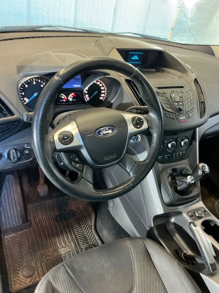Ford Kuga 2.0 TDCi Trend 2015 – снимка 33