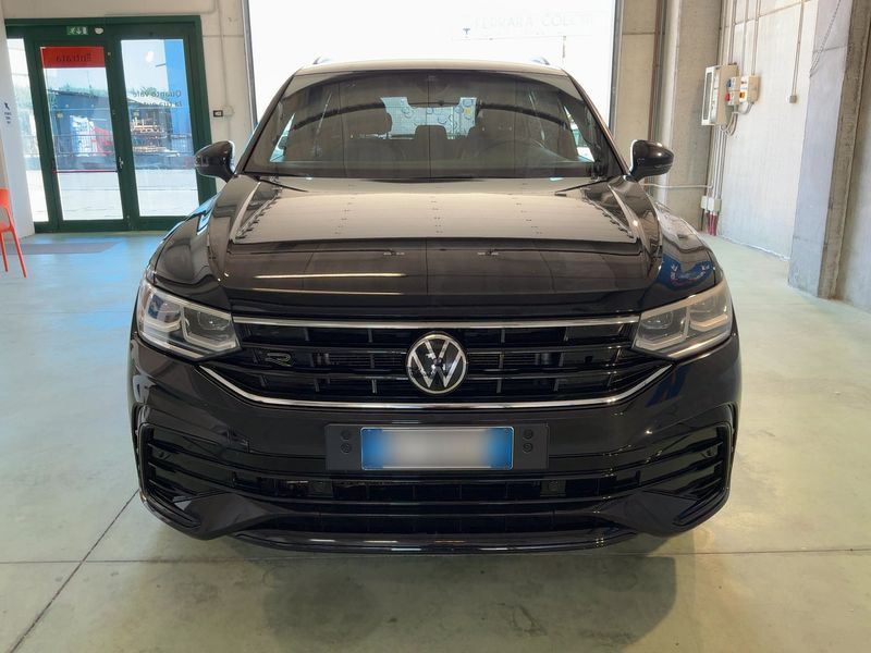 Volkswagen Tiguan 2.0 TDI R-Line 4Motion 2022 – снимка 14