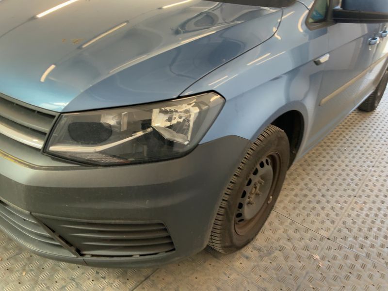 Volkswagen Caddy 1.0 TSI Trendline BlueMotion Tech 2019 – снимка 2