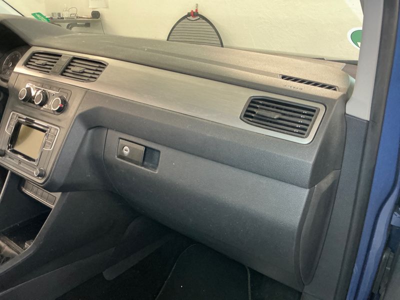 Volkswagen Caddy 1.0 TSI Trendline BlueMotion Tech 2019 – снимка 35