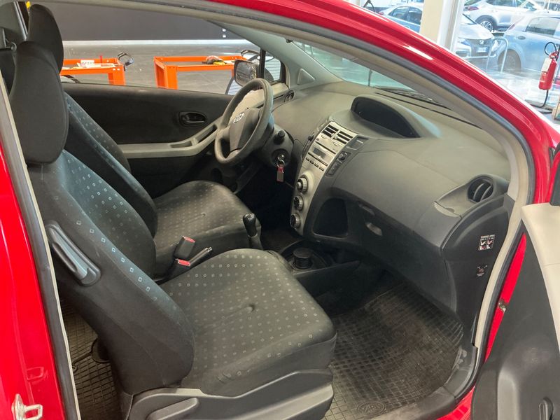 Toyota Yaris 1.0 VVT-i 2007 – снимка 3