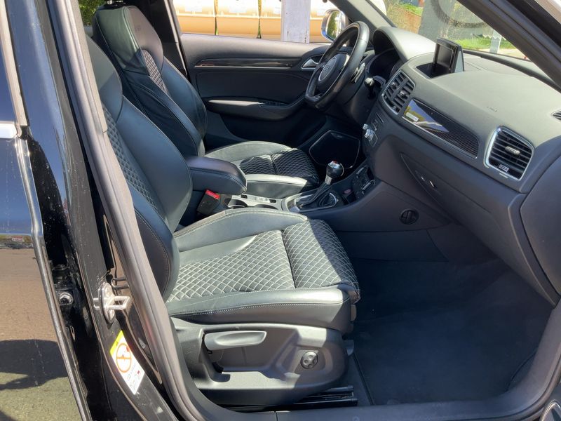 Audi RS Q3 2.5 TFSI quattro 2015 – снимка 16