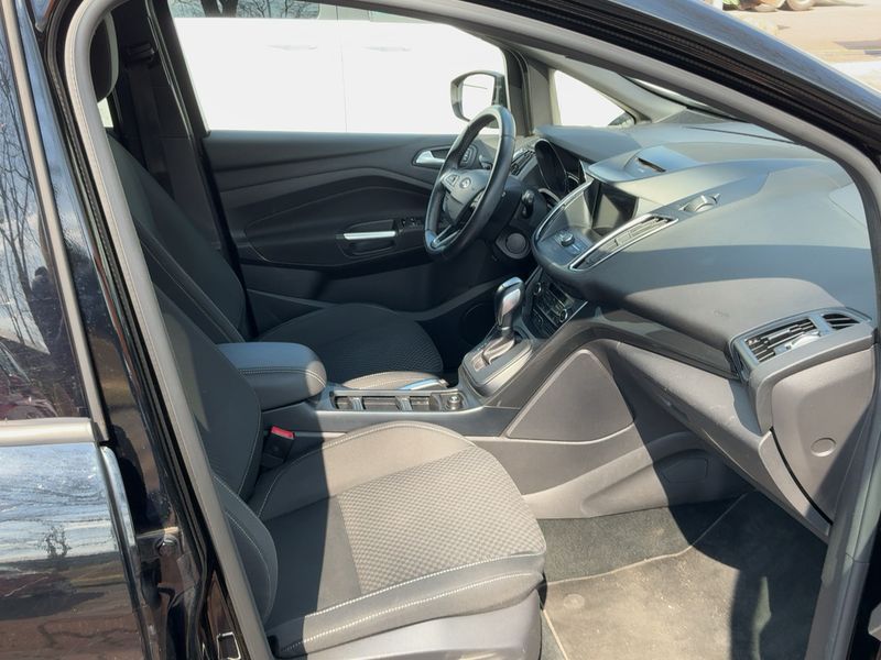 Ford C-Max 1.5 EcoBoost Sport 2019 – снимка 16