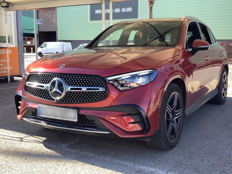 Mercedes-Benz GLC-Klasse GLC 220 d Mild-Hybrid 4Matic AMG Line 2023 – снимка 2