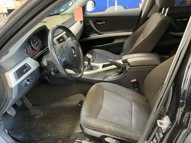 BMW 3er 318i 2011 – снимка 3