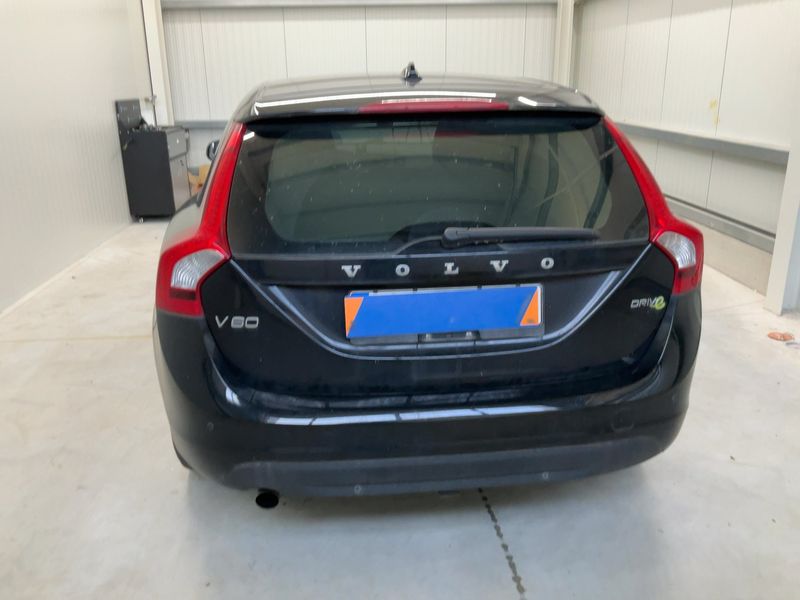Volvo V60 1.6 D Kinetic 2011 – снимка 7