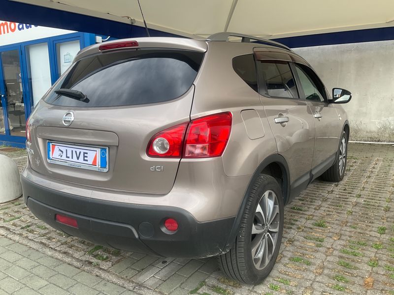 Nissan Qashqai 2.0 dCi N-Tec 4x4 2010 – снимка 2