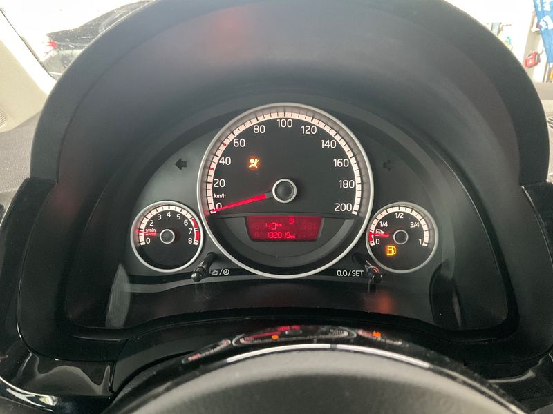 Volkswagen up! 1.0 Cross up! 2014 – снимка 19