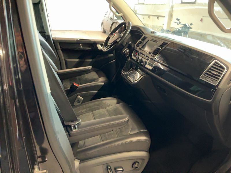 Volkswagen T6 Multivan 2.0 TDI Highline 4Motion 2017 – снимка 17