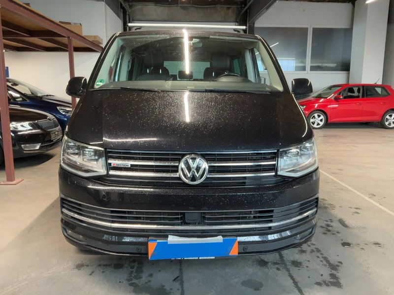 Volkswagen T6 Multivan 2.0 TDI Highline 4Motion 2017 – снимка 14