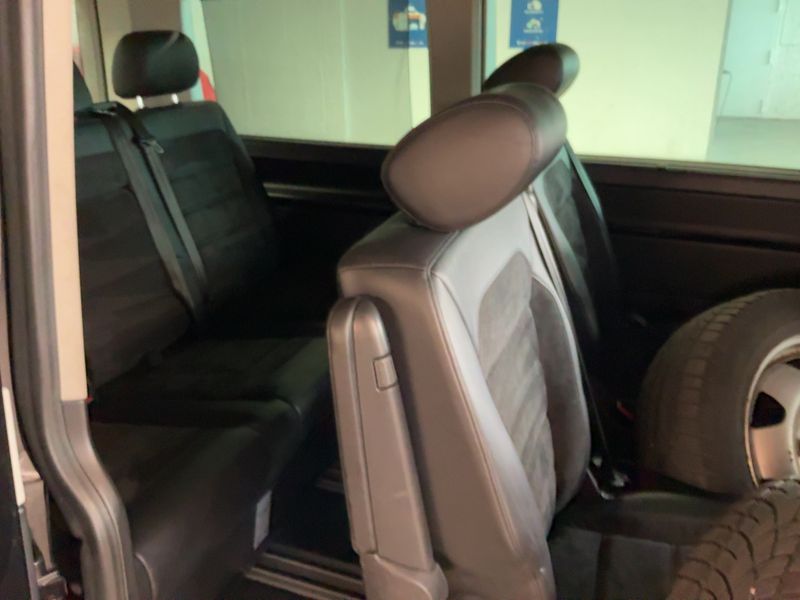 Volkswagen T6 Multivan 2.0 TDI Highline 4Motion 2017 – снимка 20