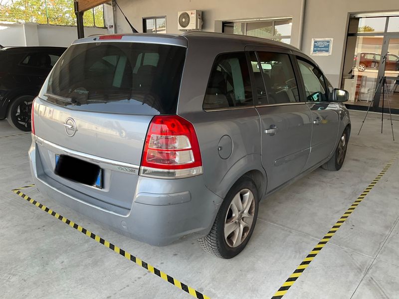 Opel Zafira 1.7 CDTI Edition "111 Jahre" 2010 – снимка 2