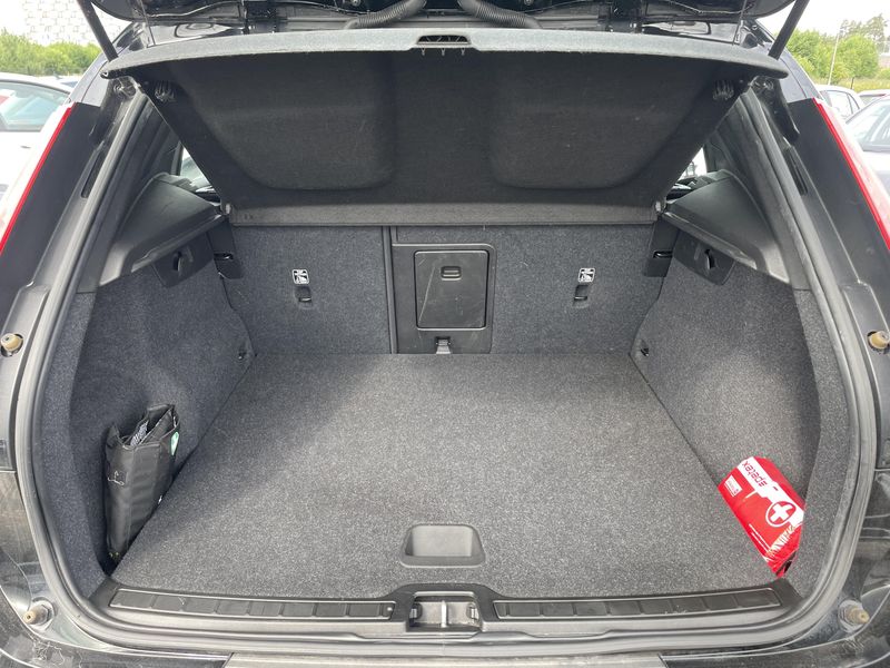 Volvo XC40 1.5 Momentum 2WD 2018 – снимка 15