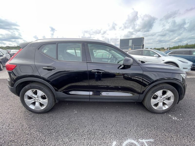 Volvo XC40 1.5 Momentum 2WD 2018 – снимка 10