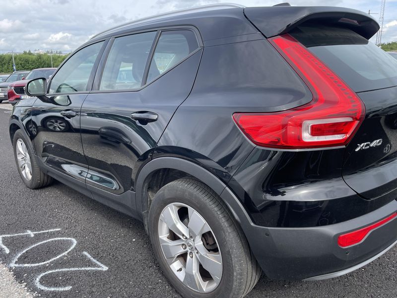 Volvo XC40 1.5 Momentum 2WD 2018 – снимка 6