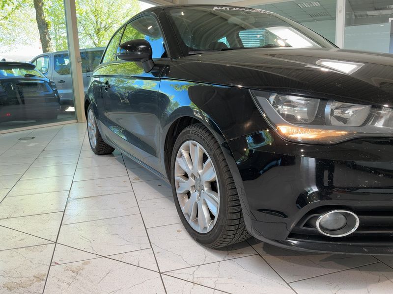 Audi A1 1.2 TFSI Ambition 2011 – снимка 12