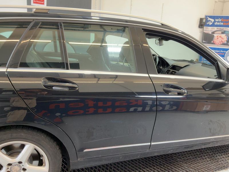 Mercedes-Benz C-Klasse C 220 CDI T BlueEfficiency Avantgarde 2009 – снимка 10