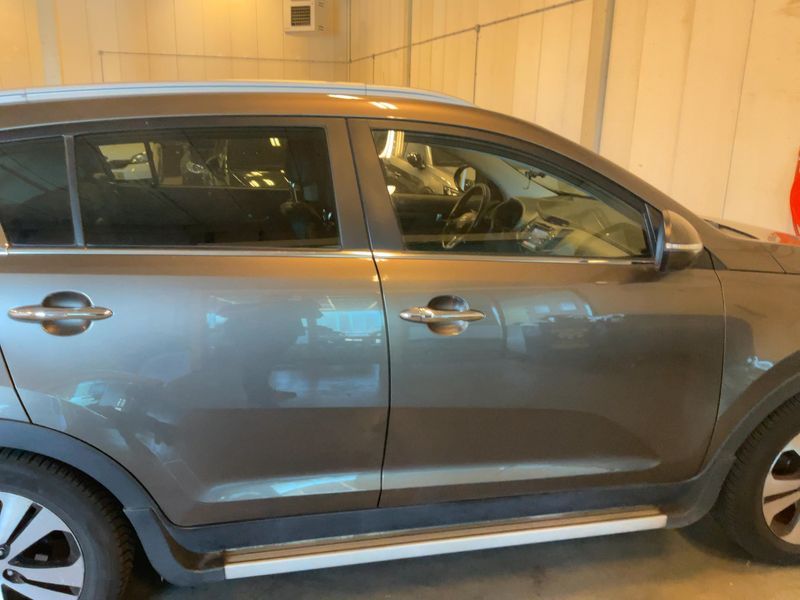 Kia Sportage 2.0 Attract 2WD 2011 – снимка 10