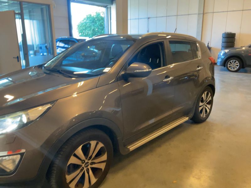 Kia Sportage 2.0 Attract 2WD 2011 – снимка 2