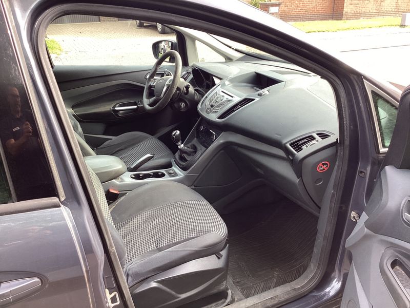 Ford Grand C-Max 2.0 TDCi Trend 2011 – снимка 3