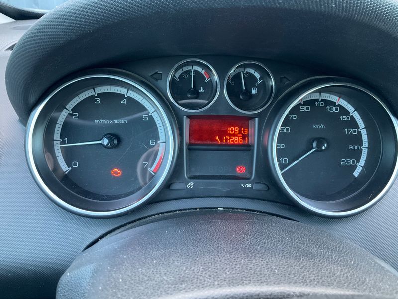 Peugeot 308 1.6 Confort Pack 2008 – снимка 4