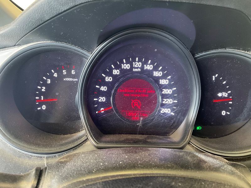 Kia cee'd 1.6 CRDi Active 2015 – снимка 18