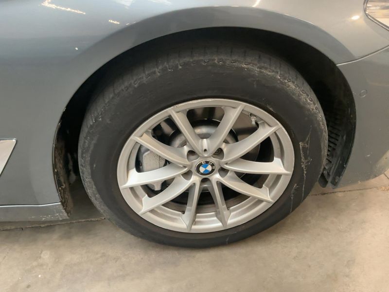 BMW 5er 530i 2018 – снимка 11