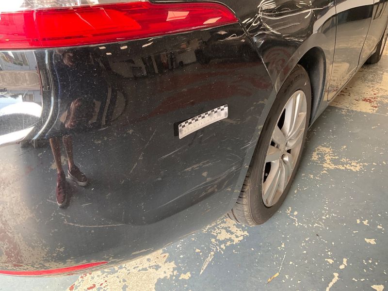 Peugeot 308 1.5 Blue-HDi Active Business 2019 – снимка 28