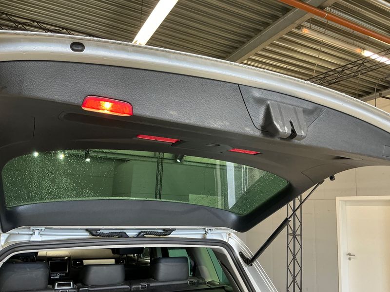 Volkswagen Touareg 3.0 V6 TDI BlueMotion Tech 2011 – снимка 29