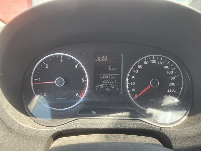 Volkswagen Polo 1.6 TDI Comfortline 2009 – снимка 4
