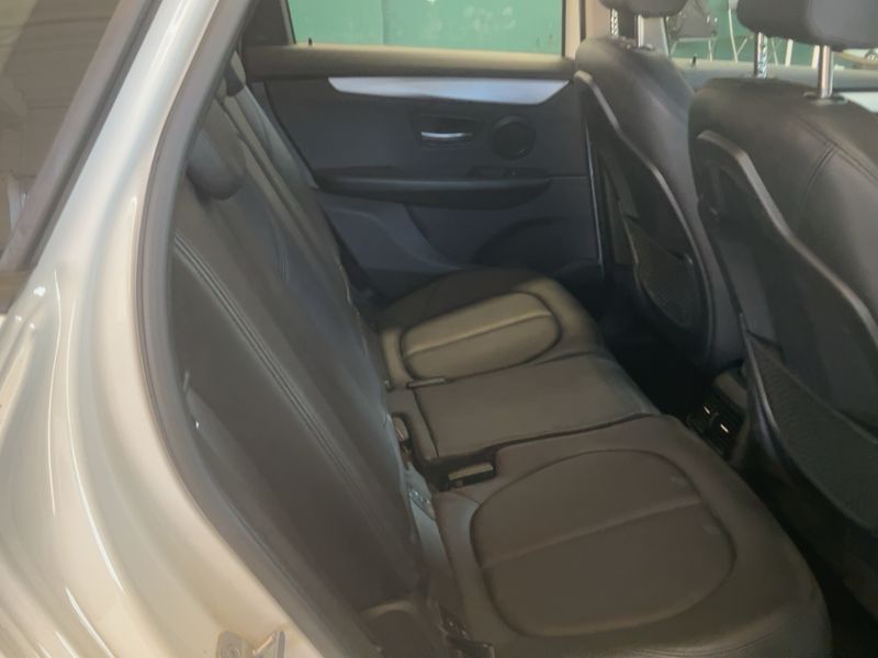 BMW 2er 216d Active Tourer Advantage 2018 – снимка 20