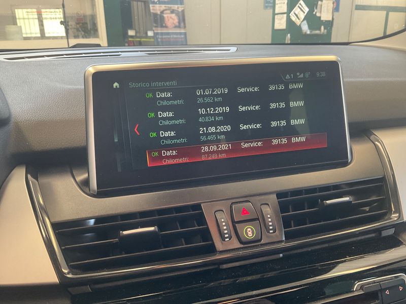 BMW 2er 216d Active Tourer Advantage 2018 – снимка 24